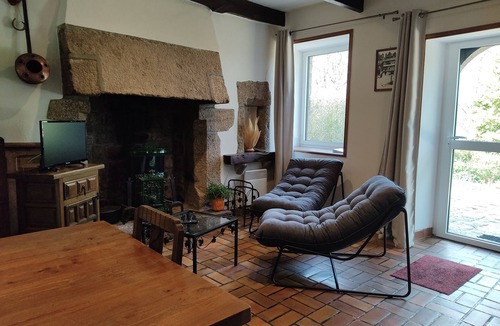 Plouegat-Moysan House | Mary's House