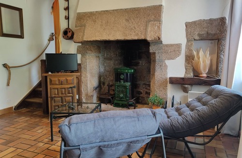 Plouegat-Moysan House | Mary's House