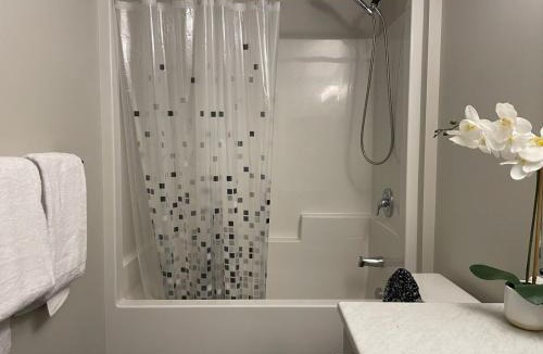 Fort Gary Apartment | Mary's Luxury Suite