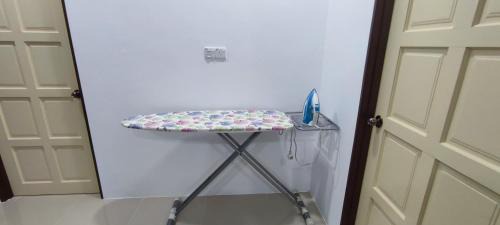 Kampung Pak Madah House | Maryam Homestay