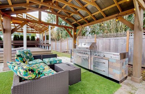 Marysville House | Marysville Modern Oasis