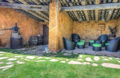 Olerdola Villa | Masía Cal Mingo, charming villa set in nature, gardens with pool, near Sitges