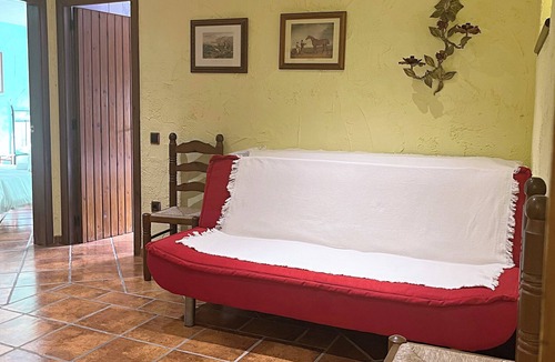 Riudecols House | Masía de piedra con piscina