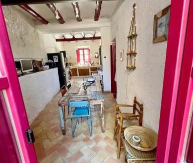 Saifores House | Masía de siglo XIX rodeada de viñedos y mar