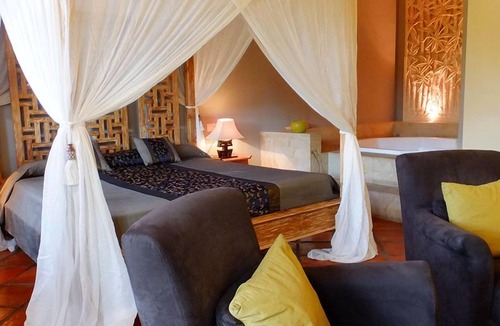Castellnovo Hotel | Masía Durbá Hotel B&B