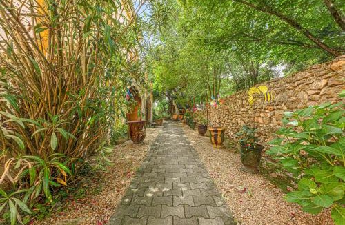 Vezenobres Bed & Breakfast | Mas Abicou