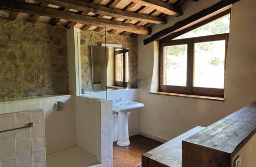Darnius Bed & Breakfast | Mas Ambras 3-bedroom B&B located in Can Maimes in Agullana sleeps max 6 adults -
