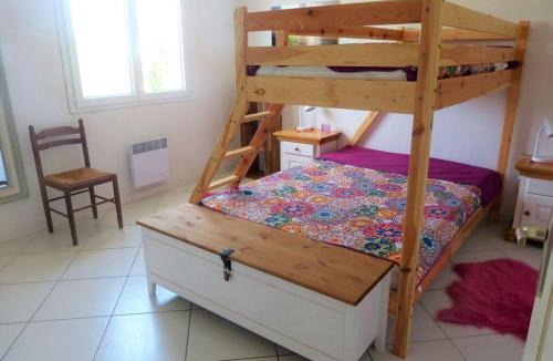 Saint-Pierre-la-Mer House | Mas Bellevue Comfortable holiday residence