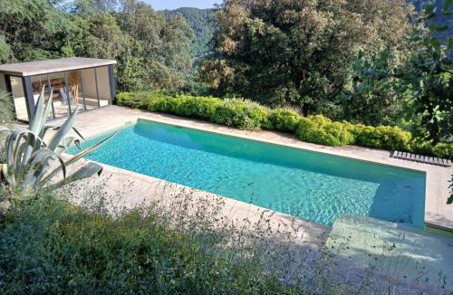 Colognac House | Mas cévenol en pleine nature