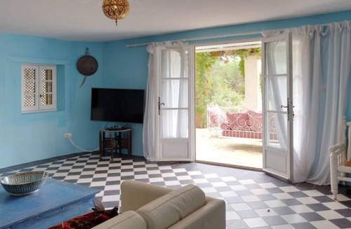 Vallerargues House | Mas Cabanne - Magnificent Mas with private pond