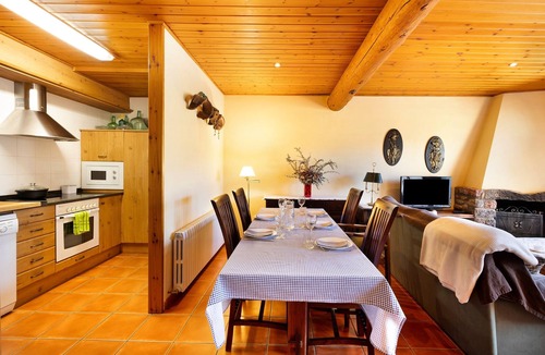 Das Other | 'Mas Cal Gintó' with Mountain View, Private Terrace and Wi-Fi