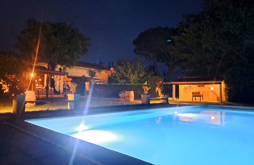 Caderousse Apartment | Mas campagne étoilée