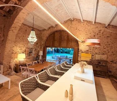 Bordils House | Mas Carreras 1846 HISTORIC LUXURY HOUSE