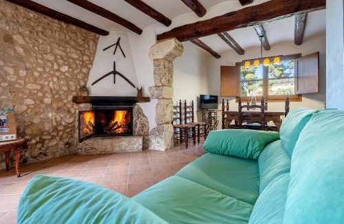 Torrelles de Foix House | Mas Colom-Can Cruset Agroturisme