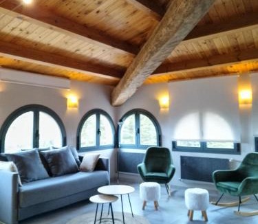 Artesa de Segre House | Mas d'en Roy