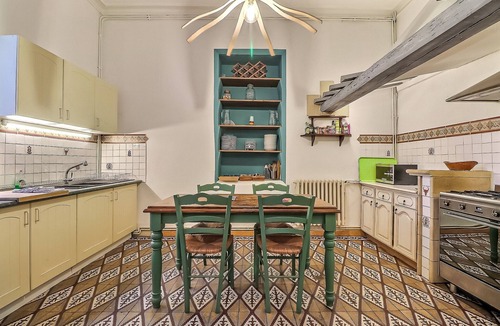 Beaucaire House | 🌿 Mas d'exception en Provence - 3 houses, 2 swimming pools, boules court
