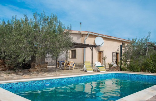 Costa Dorada Villa | Mas de Ballaruga with pool in an environment of peace and quiet