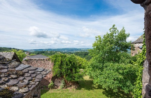 Auzits Villa | Mas De Beauce - Four Bedroom Villa, Sleeps 8