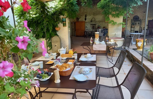 Violes Apartment | Mas de Bouvau: Room 5 Nerium