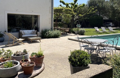 Entraigues-sur-la-Sorgue House | Mas de l'Estello - pour 8 personnes - avec piscine