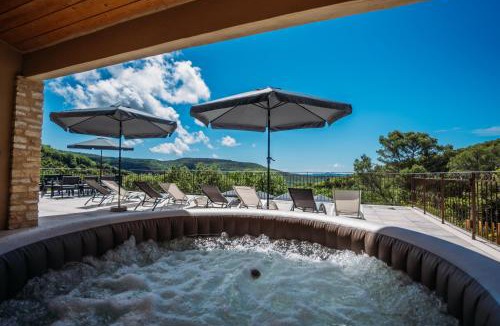 Saint-Christol-de-Rodieres Villa | Mas de Toulair, Spacieuse villa d'exception 5 étoiles