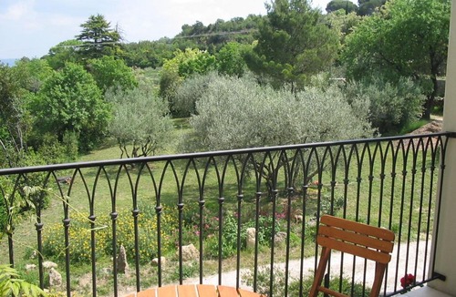 Clermont-l'Herault Bed & Breakfast | Mas De Gorjan