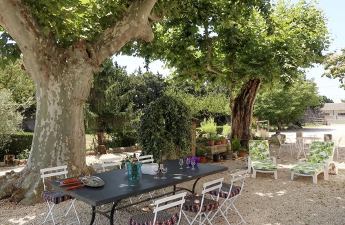 Chateaurenard House | Mas de la Gourmette by Interhome