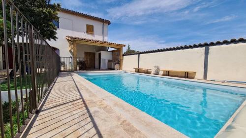 Sorgues Villa | Mas de la Roncière