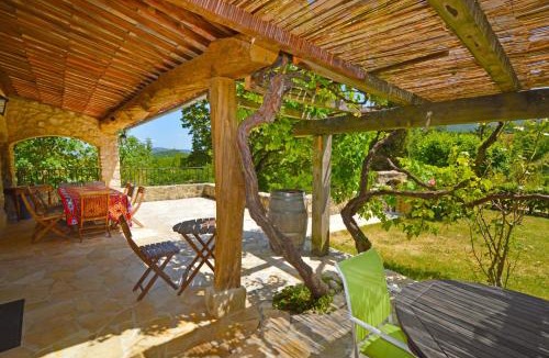 Viviers House | Mas de la Sauvagère