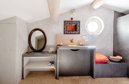 Salon-de-Provence Hotel | Mas de Lure