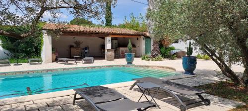 Saint-Gilles Apartment | Mas de Plisset