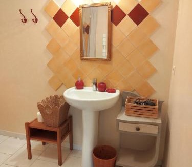 Les Plans Bed & Breakfast | Mas des Carlines