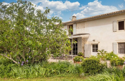 Chateaurenard Villa | Mas des Oiseaux - (9p) with private pool in Chateaurenard