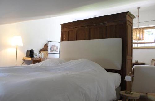 Sabran Bed & Breakfast | Mas des Pelissiers Chambre 2 & Table d'hote