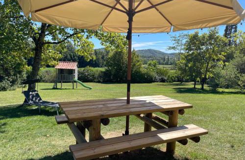 Charmes-sur-l'Herbasse Ski Chalet | Mas des Poutres - Tiny house