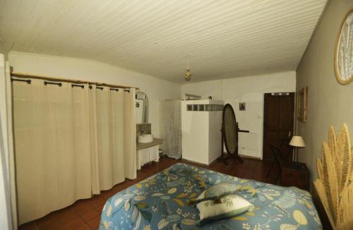 Mas Thibert Bed & Breakfast | MAS DU MOULIN Chambre d'hôtes Via Rhôna