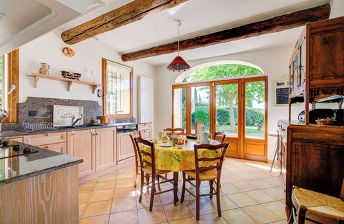 Cucuron House | Mas du Perussier * – 11 guests, private 5x11 m swimming pool, South Luberon