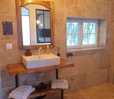 Caderousse House | MAS DU RECATI