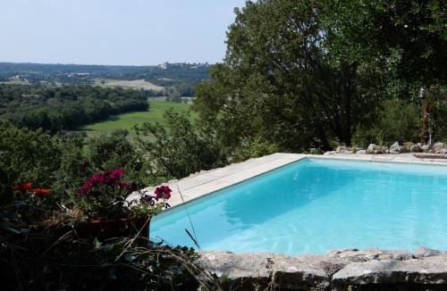 Lussan Villa | Mas en pierres sèches avec piscine