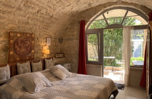 Barjac Bed & Breakfast | Mas Escombelle Chambre d'Hôte