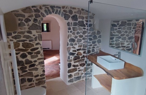 Besseges Bed & Breakfast | Mas Estrela: Lo Nis, an intimate B&B with mountain views