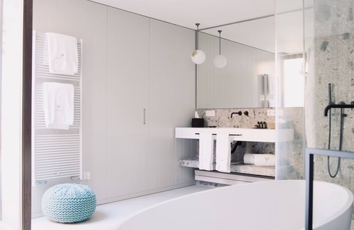 Avinyonet de Puigventos Hotel | Mas Falgarona Hotel Boutique and Spa