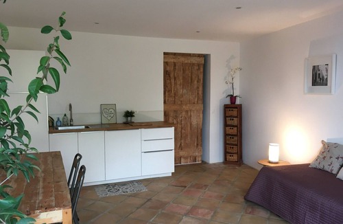 Jonquieres House | Mas, haven of peace, max 14 pers, swimming pool 6*12, WIFI, air conditioning, 10 mn from A75 exit