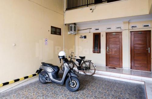 Condongcatur Hotel | Mas Klimis Guesthouse Pakuwon Mall Mitra RedDoorz