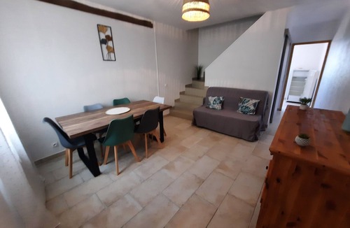 Dauphin Other | MAS LA BELLA VISTA - TIME TO LIVE