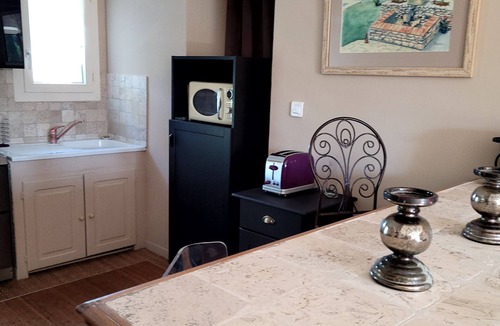 Lagnes Bed & Breakfast | Mas La Pomarède
