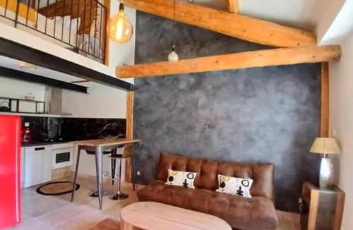 Saint-Etienne-du-Gres Hotel | Mas Leblanc des Alpilles