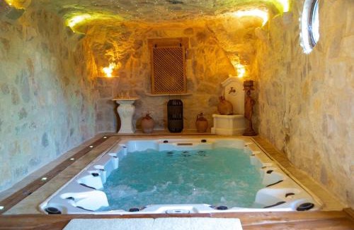 Montlaux House | Mas Mont-Laure Jacuzzi, Pool & Tranquility