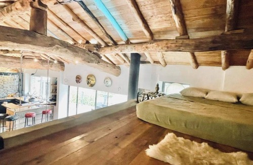 Valleraugue Apartment | Mas Montet Chez Raphael with Shared Pool, Wi-Fi and Air Conditioning