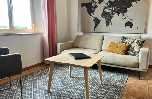 Oms Apartment | Mas Picagnol